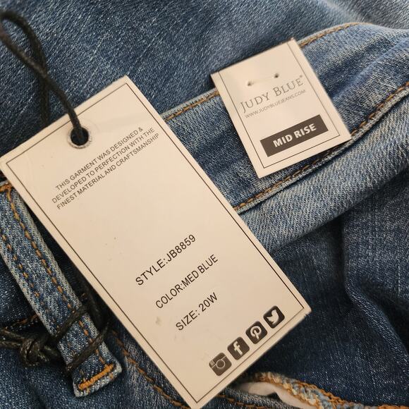 NWT Judy Blue Skinny Fit Jeans 20W Med Blue Mid Rise Stretch Denim Pants - Picture 8 of 10